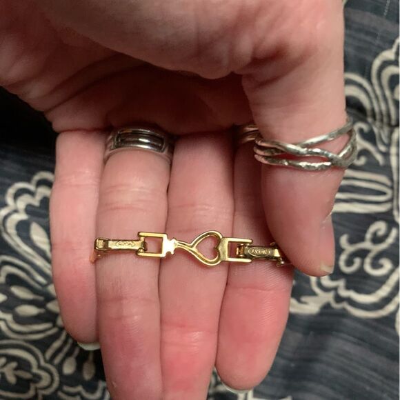 Vintage Avon Gold Heart Bracelet - Picture 5 of 6